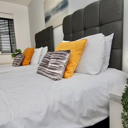 Daimler House - Cosy Home Near Coventry City Centre Экстерьер фото