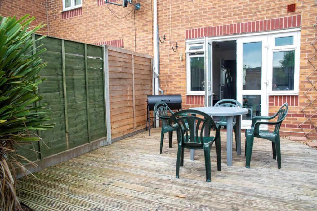 Daimler House - Cosy Home Near Coventry City Centre Экстерьер фото